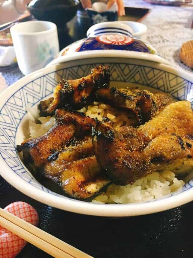 そらは青いぞ うなぎ丼