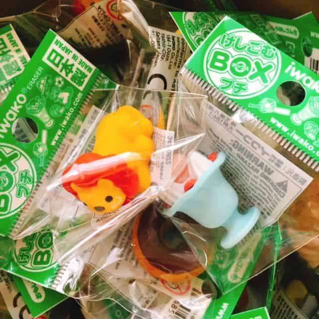 消しゴムつかみとりBOXの中身