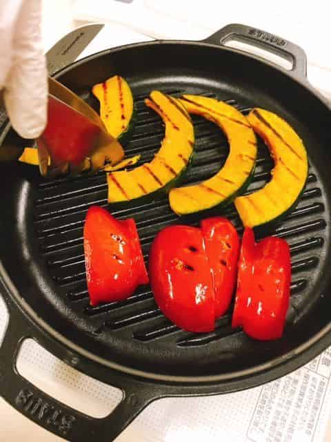 staubで野菜を焼く