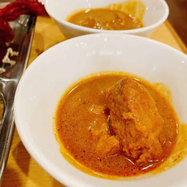 ポークカレーとチキンカレー