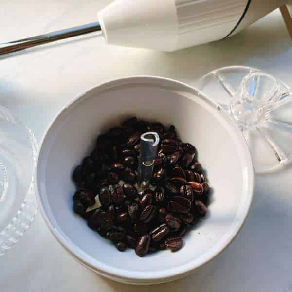 コーヒー豆とバーミックス