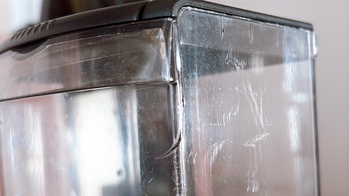 ドリップポッド水タンクのヒビ