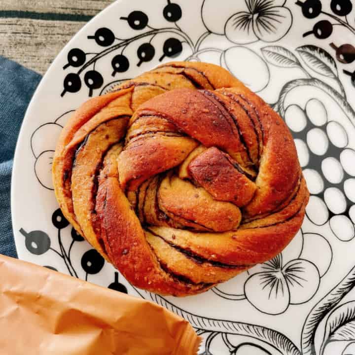 ベースブレッドチョコレート